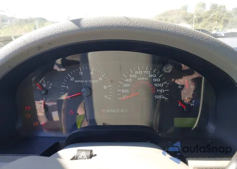 2006 Ford F-150 z USA, uszkodzony, nr VIN 1FTPX14576NA64845